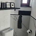 منزل للإقامة Goscinne Na Skarpie Jastrzębia Góra